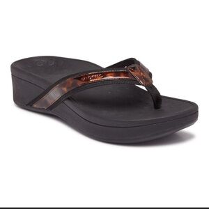 Vionic tide Black and Brown Women's Sandals